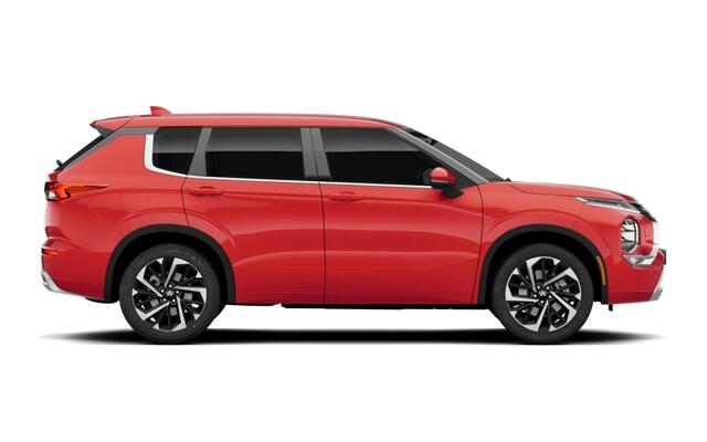 Mitsubishi OUTLANDER First Edition | Adaptive Cruise Control (ACC) | Blind Spot Warning (BSW) | Dual-zone Climate Control