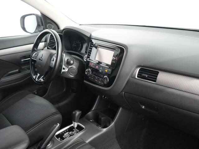 Mitsubishi OUTLANDER 2.0 Instyle 4WD
