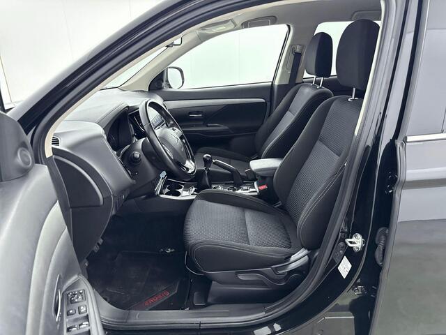 Mitsubishi OUTLANDER Mitsubishi | Navigatie | Climate controle | Cruise Control |