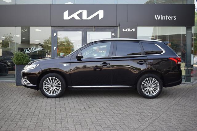 Mitsubishi OUTLANDER 2.4i PHEV 4WD Instyle Autom. | Cruise Control Adaptief | SmartLink-Navigatie | 360-Camera | Leder | SchuifKanteldak |