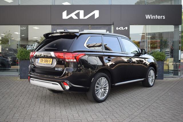 Mitsubishi OUTLANDER 2.4i PHEV 4WD Instyle Autom. | Cruise Control Adaptief | SmartLink-Navigatie | 360-Camera | Leder | SchuifKanteldak |