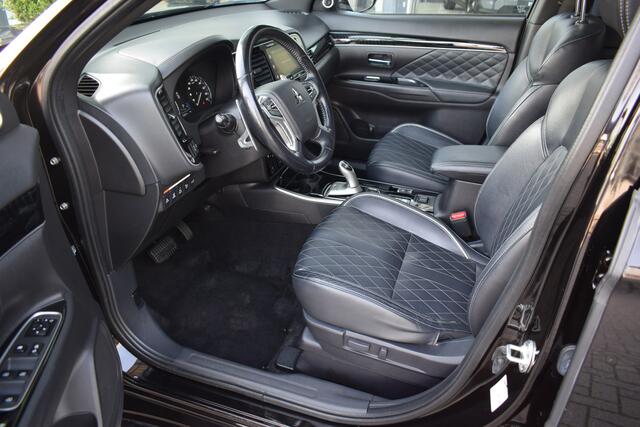 Mitsubishi OUTLANDER 2.4i PHEV 4WD Instyle Autom. | Cruise Control Adaptief | SmartLink-Navigatie | 360-Camera | Leder | SchuifKanteldak |