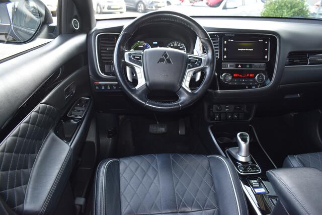 Mitsubishi OUTLANDER 2.4i PHEV 4WD Instyle Autom. | Cruise Control Adaptief | SmartLink-Navigatie | 360-Camera | Leder | SchuifKanteldak |