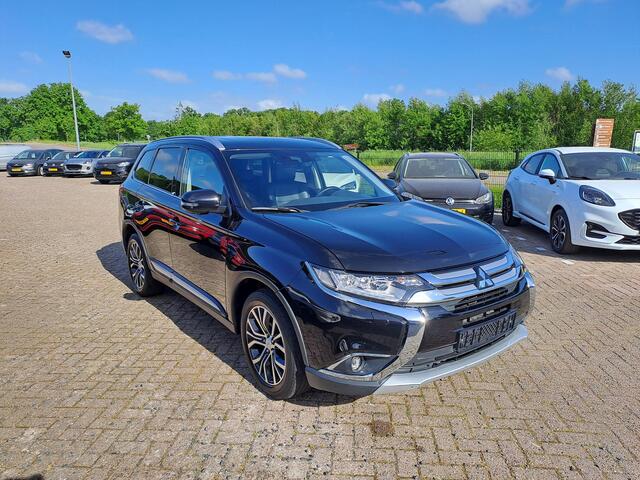 Mitsubishi OUTLANDER 2.0 2WD Instyle, 7-Persoons, Panoramadak, Leder, DAB, Navigatie