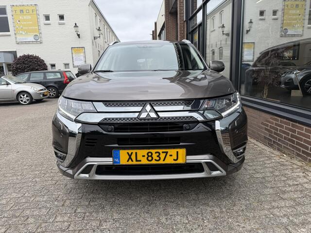 Mitsubishi OUTLANDER 2.4 PHEV Intense