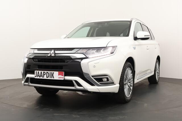 Mitsubishi OUTLANDER BWJ 2019 2.4 135 PK PHEV Intense NWE APK CARPLAY / CAMERA / KEYLESS / CLIMA / NAVI / CRUISE / BLUETOOTH / PDC / LMV 18 INCH / ISOFIX / PRIV. GLAS / LED / MULTIFUNCT. STUUR / DAB