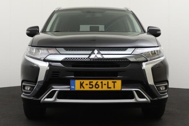 Mitsubishi OUTLANDER 2.4 PHEV Pure+ Camera Trekhaak Stoelverw. Keyless