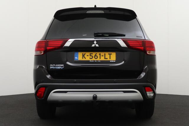 Mitsubishi OUTLANDER 2.4 PHEV Pure+ Camera Trekhaak Stoelverw. Keyless