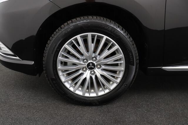 Mitsubishi OUTLANDER 2.4 PHEV Pure+ Camera Trekhaak Stoelverw. Keyless
