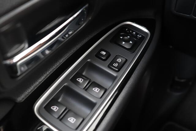 Mitsubishi OUTLANDER 2.4 PHEV Pure+ Camera Trekhaak Stoelverw. Keyless
