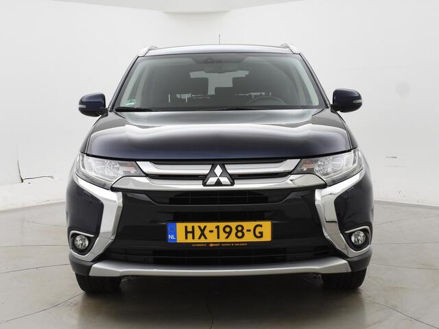 Mitsubishi OUTLANDER 2.0 AUT. 7-PERSOONS EXECUTIVE EDITION + TREKHAAK | CAMERA | 18 INCH | LED