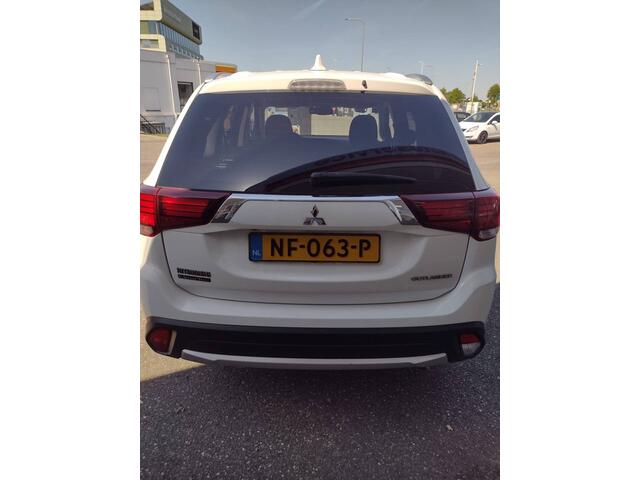 Mitsubishi OUTLANDER 2.0 Business Edition Staat in Hardenberg
