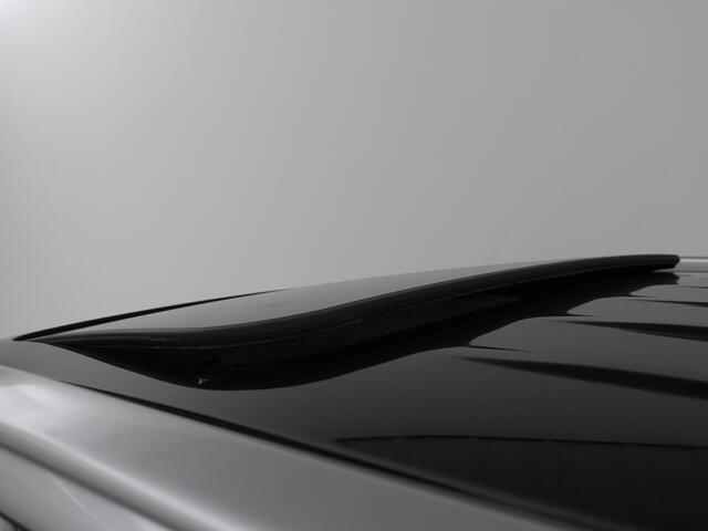 Mitsubishi OUTLANDER 2.4 PHEV Intense+ | Schuifdak | Stoel & stuurverwarming | 360 camera | Trekhaak | Half leder | Carplay | Navigatie | Climate control