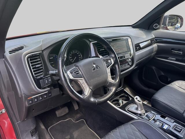 Mitsubishi OUTLANDER 2.4 PHEV Instyle