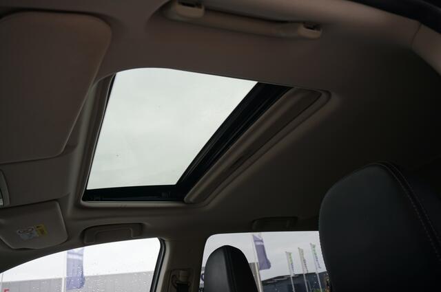 Mitsubishi OUTLANDER PHEV Intense+ AUTOMAAT SCHUIFDAK | ELEK.KLEP | CARPLAY | HAAK!