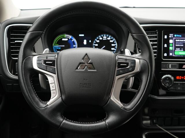 Mitsubishi OUTLANDER 2.4 Intense Plug In Hybrid 225pk Dealer O.H. PHEV | Trekhaak Afneembaar | Alcantara Sportstoelen Apple Carplay | Stoelverwarming | Cruise Control | Climate Control | DAB |