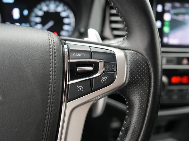 Mitsubishi OUTLANDER 2.4 Intense Plug In Hybrid 225pk Dealer O.H. PHEV | Trekhaak Afneembaar | Alcantara Sportstoelen Apple Carplay | Stoelverwarming | Cruise Control | Climate Control | DAB |