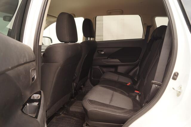 Mitsubishi OUTLANDER 2.4 PHEV Automaat Pure -ECC-CAM-CRUISE-