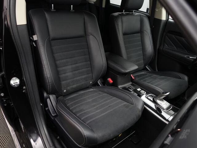Mitsubishi OUTLANDER 2.0 PHEV Instyle+ Aut- Stuur/Stoelverwarming, Camera, Xenon Led, Trekhaak, Park Assist