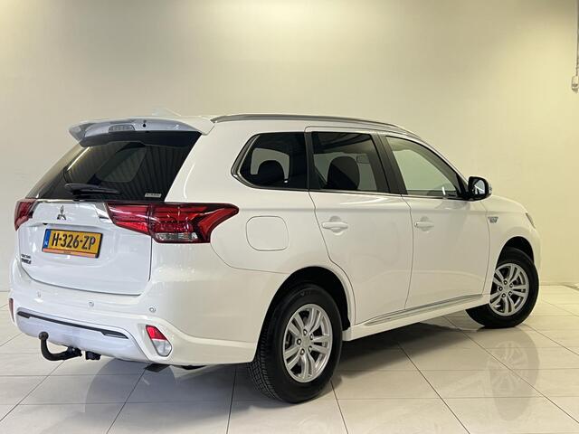 Mitsubishi OUTLANDER 2.4 PHEV Pure | Apple CarPlay / Android Auto navigatie | Achteruitrijcamera | Trekhaak |