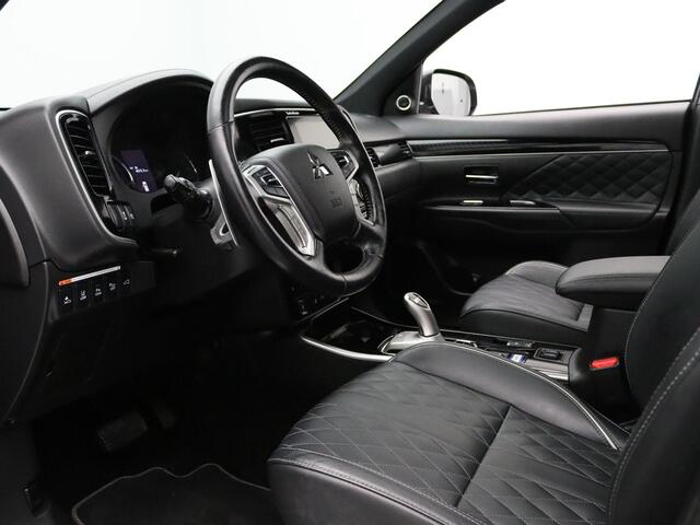 Mitsubishi OUTLANDER 240pk PHEV Instyle Automaat F&B | 360° Camera | Adapt. Cruise | Parkeersens. v+a | Stoel-/stuurverw.