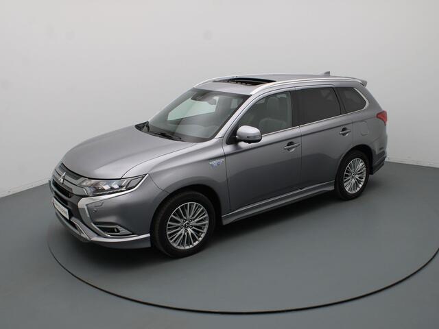 Mitsubishi OUTLANDER 240pk PHEV Instyle Automaat F&B | 360° Camera | Adapt. Cruise | Parkeersens. v+a | Stoel-/stuurverw.