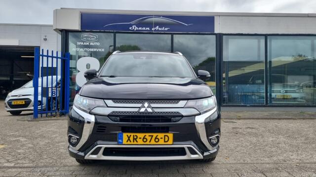 Mitsubishi OUTLANDER 2.4 PHEV Instyle + l 360 cam l Full options l Carplay