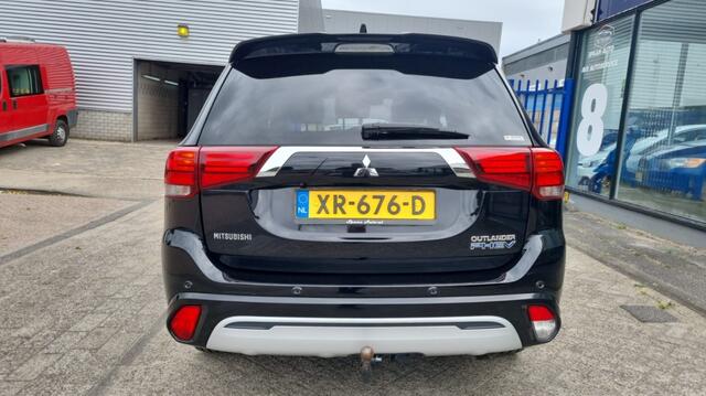 Mitsubishi OUTLANDER 2.4 PHEV Instyle + l 360 cam l Full options l Carplay