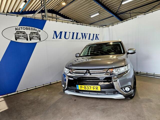 Mitsubishi OUTLANDER 2.0 Business Edition / Trekhaak / Camera