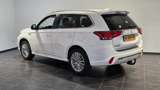 Mitsubishi OUTLANDER 2.4 PHEV Intense+