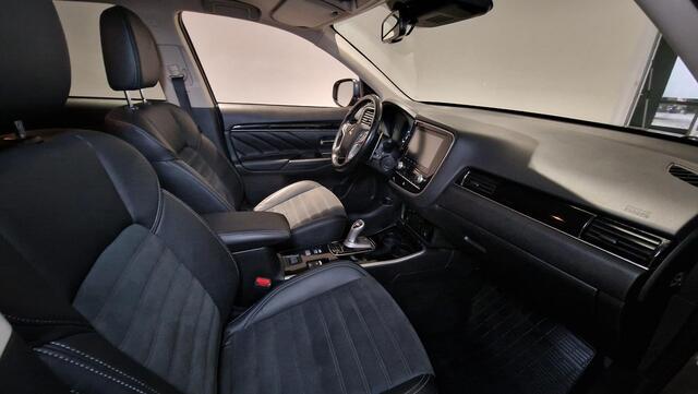 Mitsubishi OUTLANDER 2.4 PHEV Pure+ | Trekhaak |