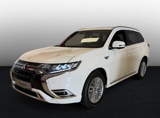 mitsubishi-outlander-2.4-phev-insty