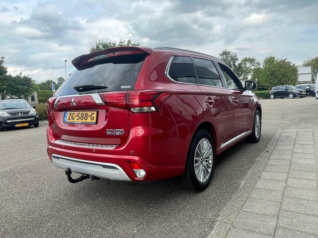 Mitsubishi OUTLANDER 2.4 PHEV Instyle