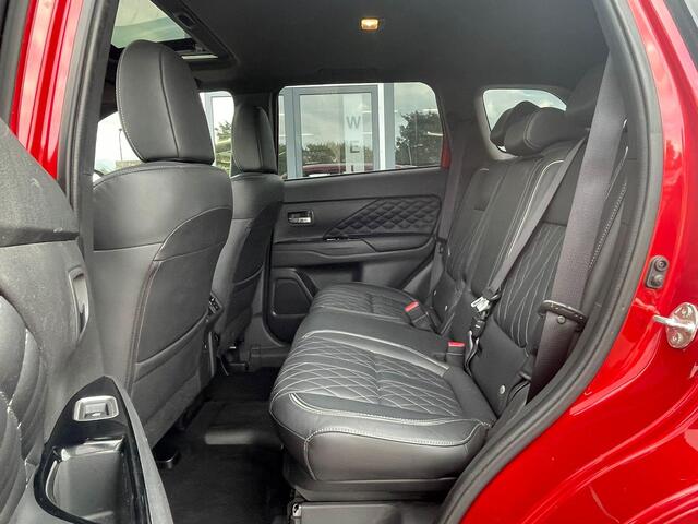 Mitsubishi OUTLANDER 2.4 PHEV Instyle