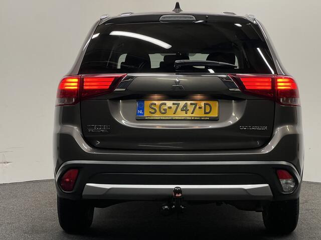 Mitsubishi OUTLANDER 2.0 Business Edition | TREKHAAK | CARPLAY | CAMERA |