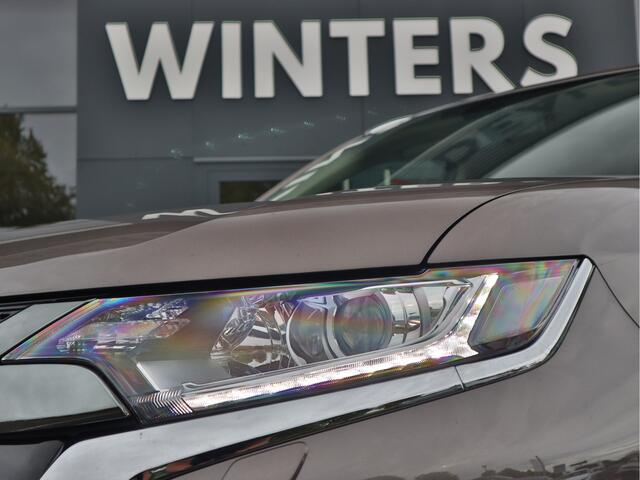 Mitsubishi OUTLANDER 2.4 PHEV Pure | Camera | Climate Control | Cruise Control | Afneembare Trekhaak | Tot 8 jaar Garantie |