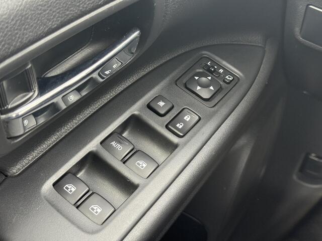 Mitsubishi OUTLANDER 2.0 Executive Edition 7 persoons | Trekhaak | Camera | 1e eigenaar