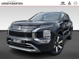 mitsubishi-outlander-2.4-phev-first