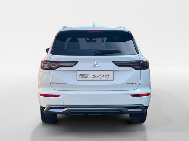 Mitsubishi OUTLANDER 2.4 PHEV First Edition |¤2.000,- VOORRAADKORTING| OP=OP| 8 Jaar garantie|