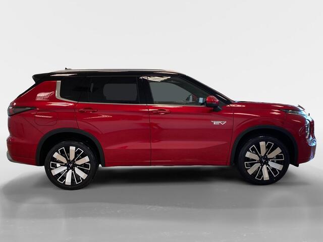 Mitsubishi OUTLANDER 2.4 PHEV | INSTYLE + | DIRECT LEVERBAAR| ZWART DAK | PRIJS INCL ¤2000,- INTRODUCTIE KORTING |