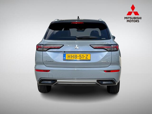 Mitsubishi OUTLANDER 2.4 PHEV Instyle+ | Panoramadak | Nappa Leder | Premium Audio | Stoelventilatie + -Verwarming | Head-Up Display | Geheugenstoel | Rijklaarprijs!