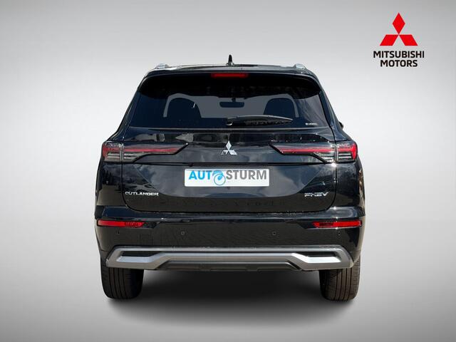 Mitsubishi OUTLANDER 2.4 PHEV First Edition