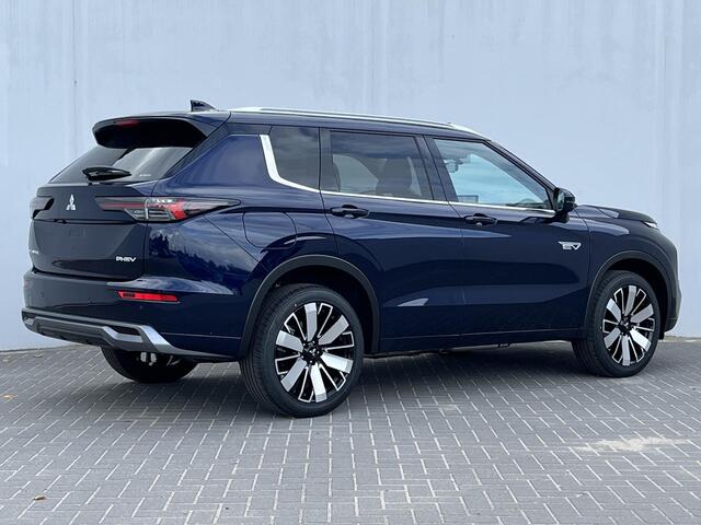 Mitsubishi OUTLANDER 2.4 PHEV Instyle Automaat / ¤3000,- Introductievoordeel / Elektrische Range 86 KM WLTP / Trekgewicht 1.600kg / 8 Jaar Fabrieksgarantie / HUD / Elektrisch Glazen Schuif- en Kanteldak / Elektrische Achterklep / Stuur- en Stoelverwarming / Stoelverkoeling /