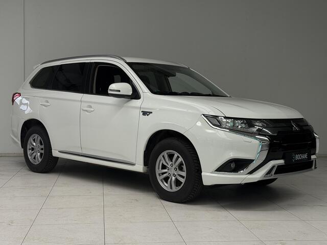 Mitsubishi OUTLANDER 2.4 PHEV Pure | Camera | Cruise control | Stoelverwarming |