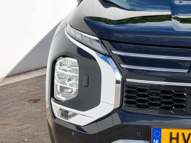 Mitsubishi OUTLANDER 2.4 PHEV First Edition / Elektrische Range 86 KM WLTP / Trekhaak 1600KG Trekgewicht / 8 Jaar Fabrieksgarantie