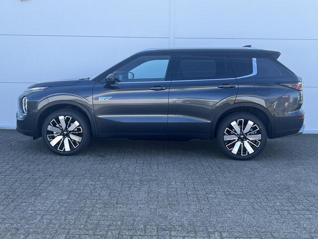 Mitsubishi OUTLANDER 2.4 PHEV Instyle+ / ¤4000,- Voordeel Op Nieuwprijs / Rijklaarprijs / Elektrische Range 86 KM WLTP / 1600 KG Trekgewicht / 8 Jaar fabrieksgarantie