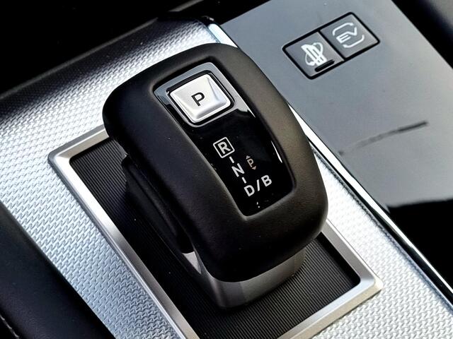 Mitsubishi OUTLANDER 2.4 PHEV Instyle / ¤4000,- Voordeel Op Nieuwprijs / Nieuw Model 2025 / Elektrische Range 86 KM WLTP / 1600KG Trekgewicht / 8 Jaar Fabrieksgarantie