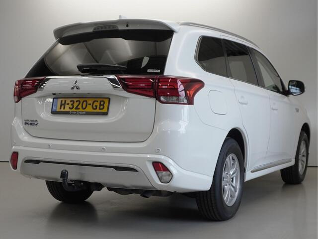 Mitsubishi OUTLANDER 2.4 PHEV Pure | APP Connect | Trekhaak | NL Auto | Garantie tot 24-01-2028