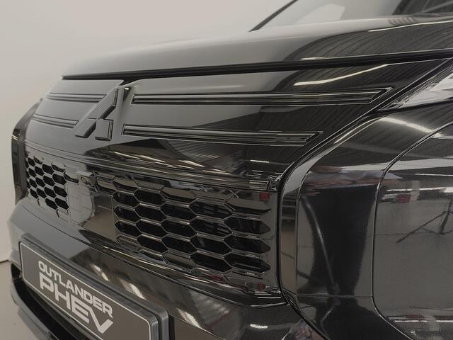 Mitsubishi OUTLANDER 2.4 PHEV Black Edition | Head up | 20 inch | Full Black | 8 jaar garantie | Rijklaarprijs | Boostactie ¤1.000 korting