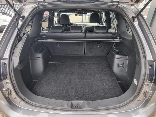 Mitsubishi OUTLANDER 2.4 PHEV Instyle | Trekhaak | Open Dak | Elektrische achterklep |